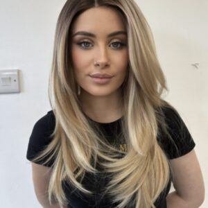 18” Rooted Blonde premium synthetic wig