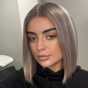 Ash blonde highlighted synthetic wig