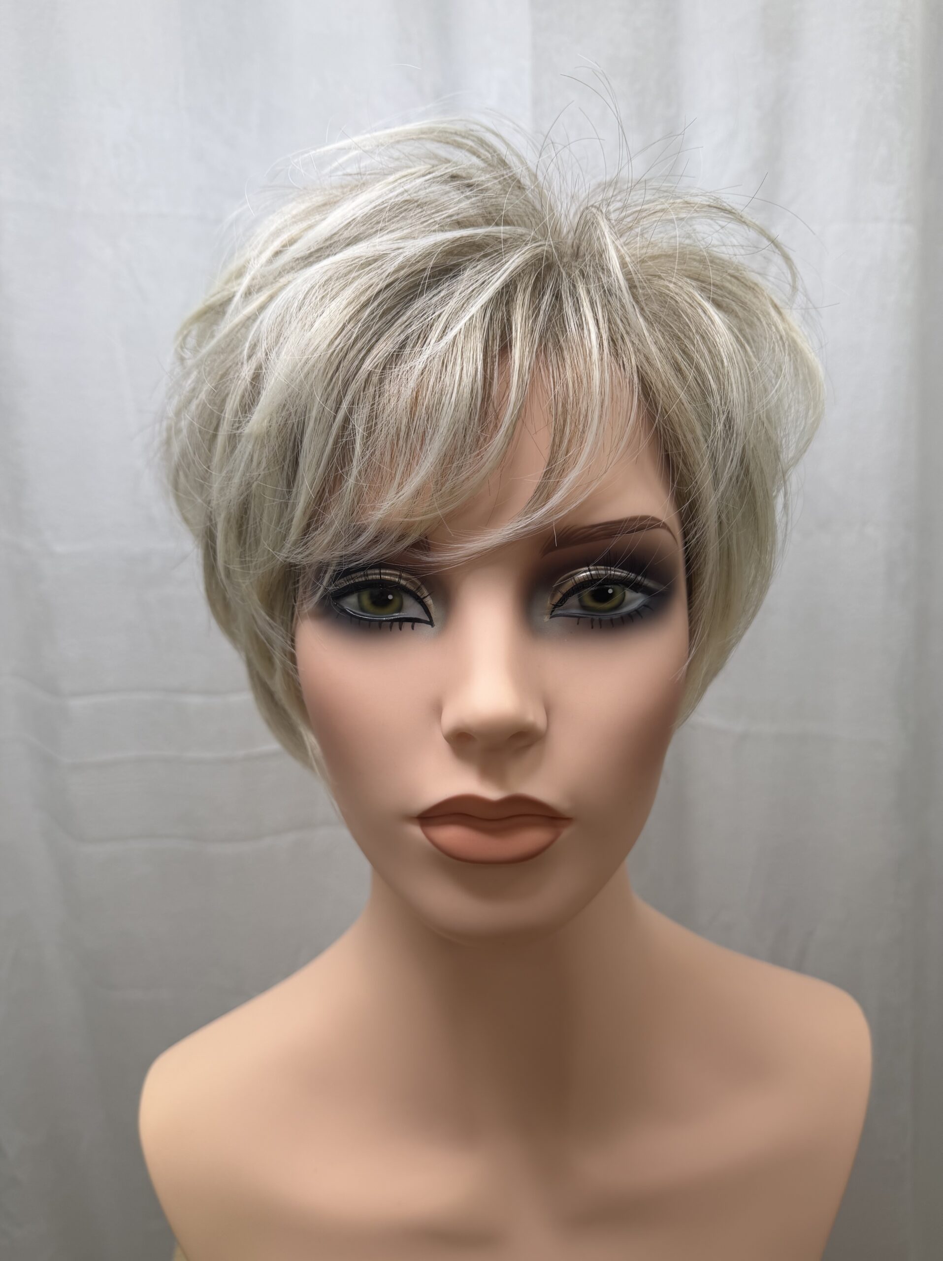 “Veronica” 10.16cm Synthetic wig